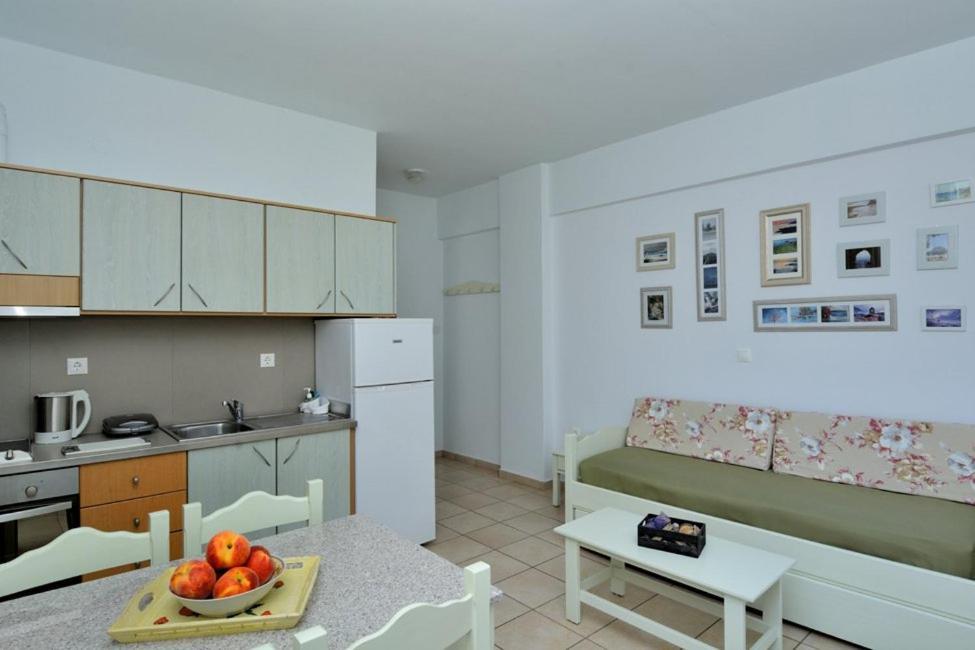 Stoúpa Bonos Apartments מראה חיצוני תמונה